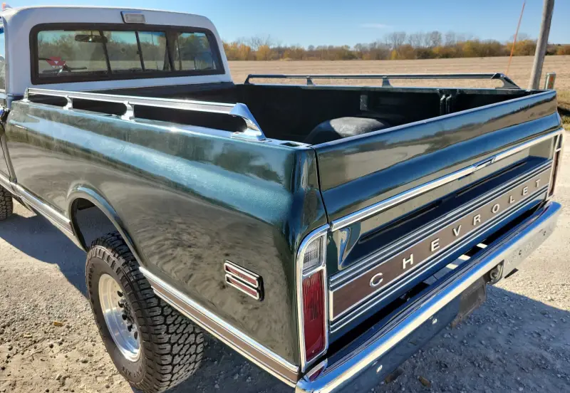 1972 Chevrolet C20 Super Custom Camper photo 17
