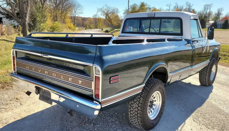 1972 Chevrolet C20 Super Custom Camper photo 5