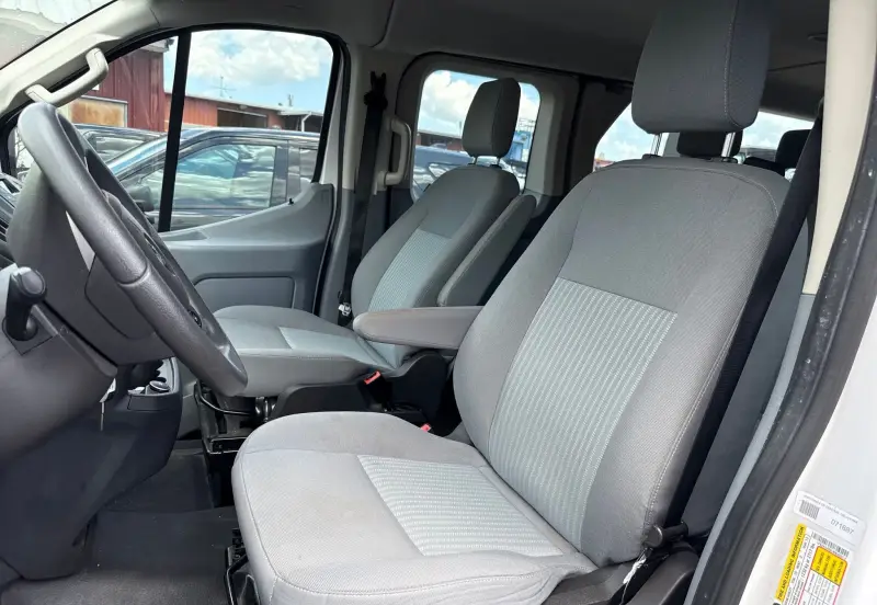 2018 Ford Transit 350 photo 15