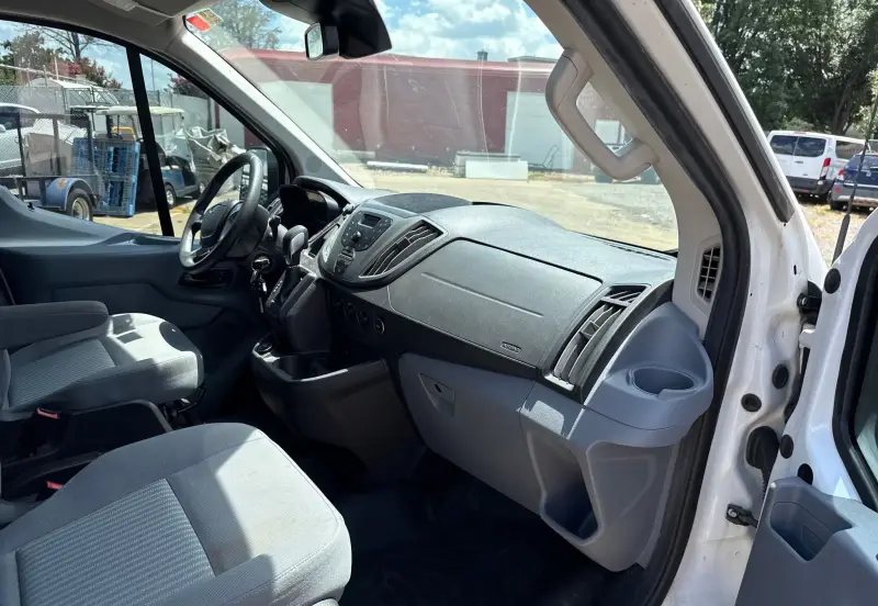 2018 Ford Transit 350 photo 27