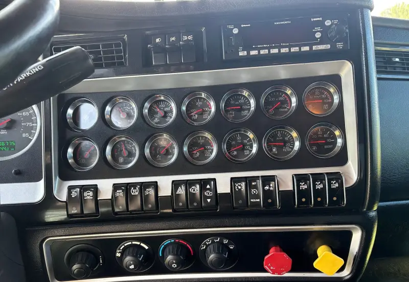 2022 Kenworth W900 photo 42