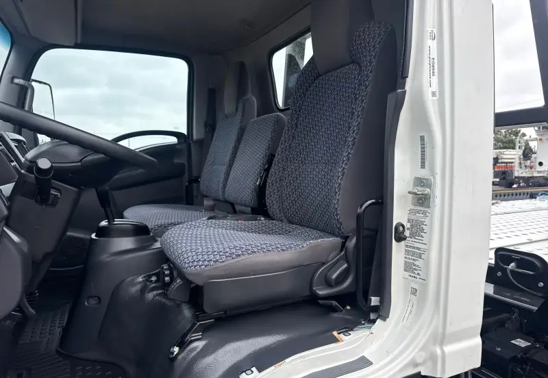 2022 Isuzu NRR photo 30