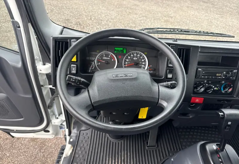 2022 Isuzu NRR photo 34