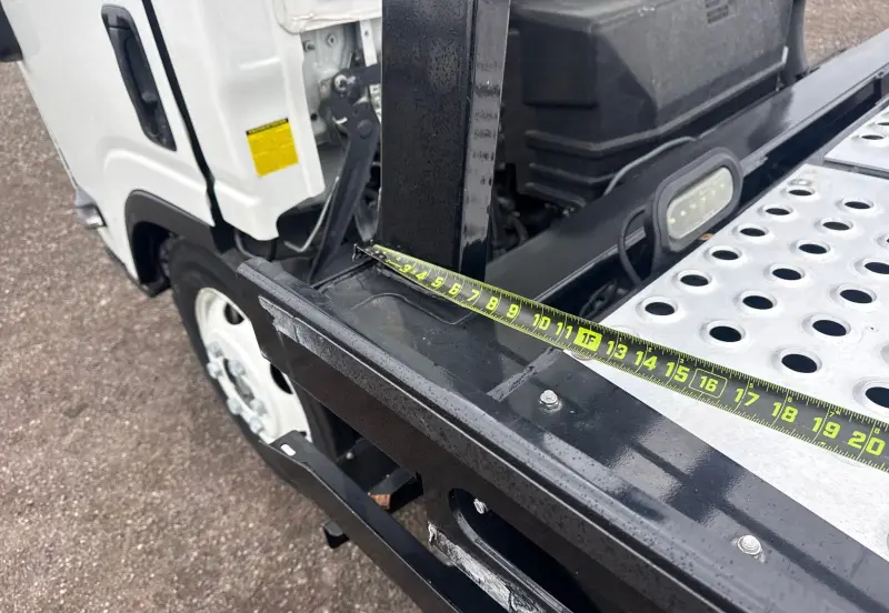 2022 Isuzu NRR photo 21