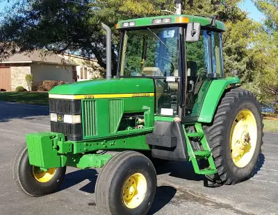 2002 John Deere 7410