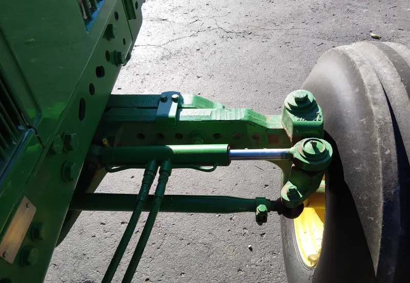 2002 John Deere 7410 photo 16