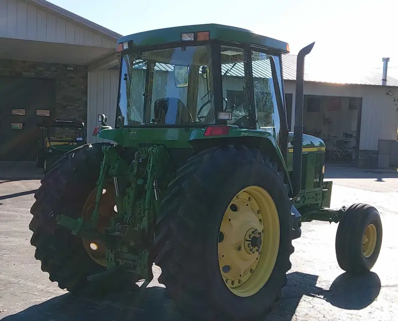 2002 John Deere 7410 photo 5