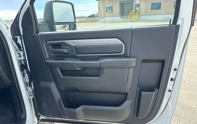 2023 Dodge Ram 3500 photo 35