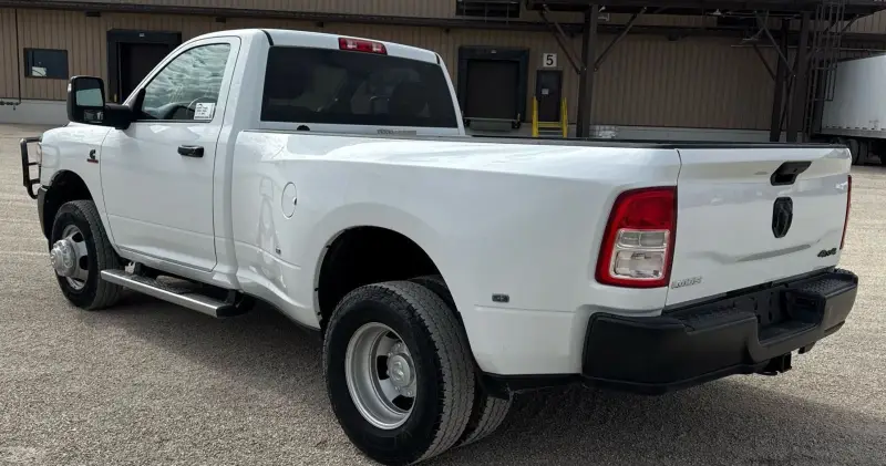 2023 Dodge Ram 3500 photo 7