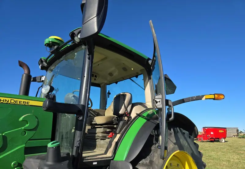 2021 John Deere 6175R photo 28