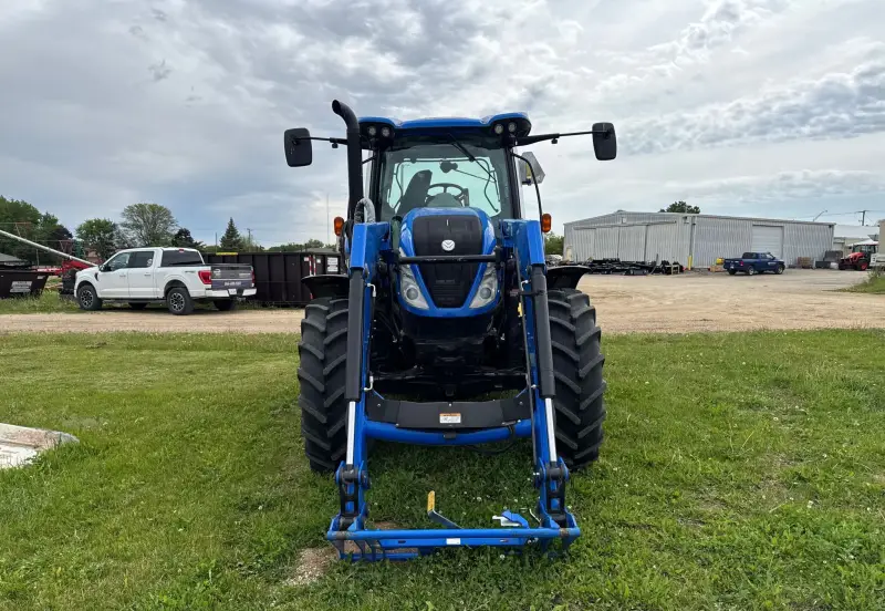 2015 New Holland T6.165 photo 2