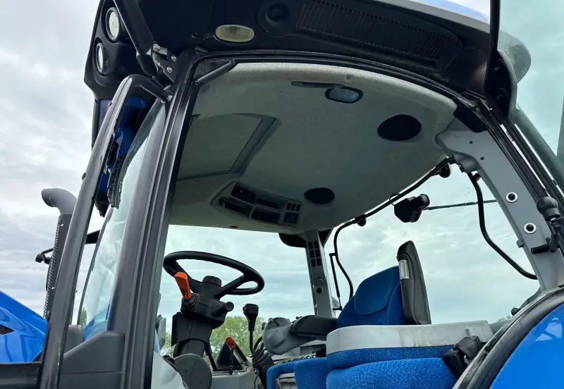 2015 New Holland T6.165 photo 26