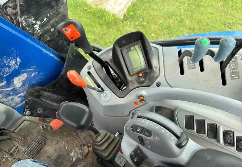 2015 New Holland T6.165 photo 34