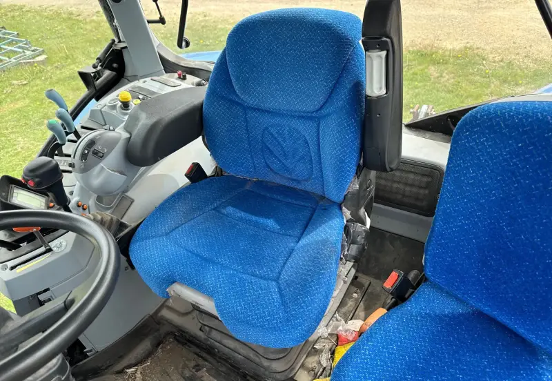 2015 New Holland T6.165 photo 28