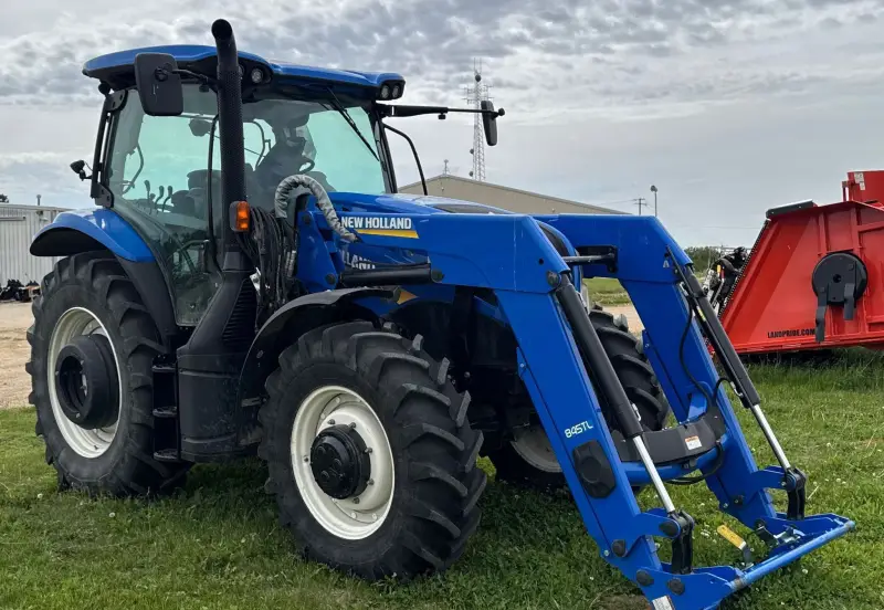 2015 New Holland T6.165 photo 3
