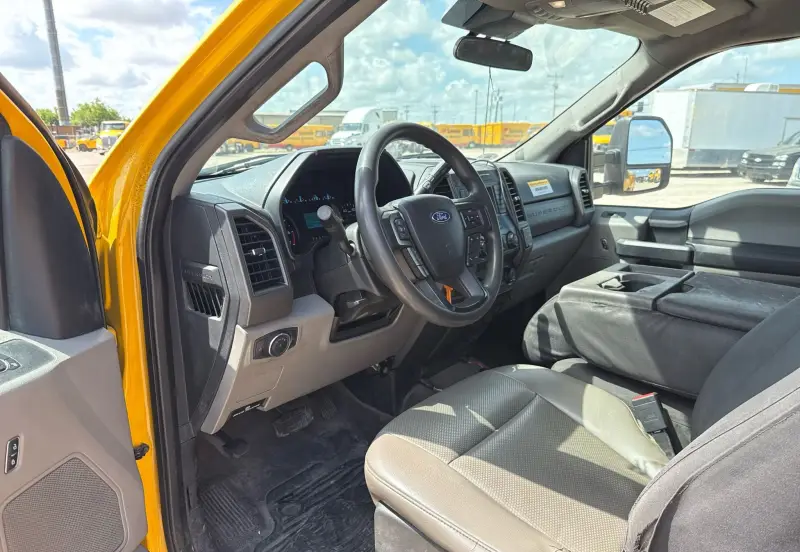2020 Ford F350 Super Duty photo 35