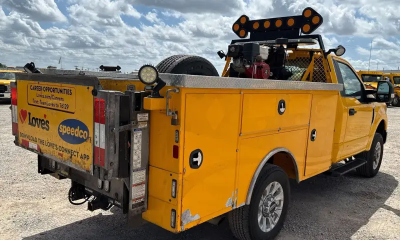 2020 Ford F350 Super Duty photo 5
