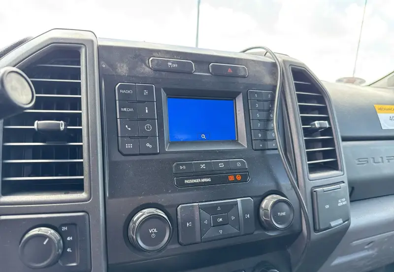 2020 Ford F350 Super Duty photo 43