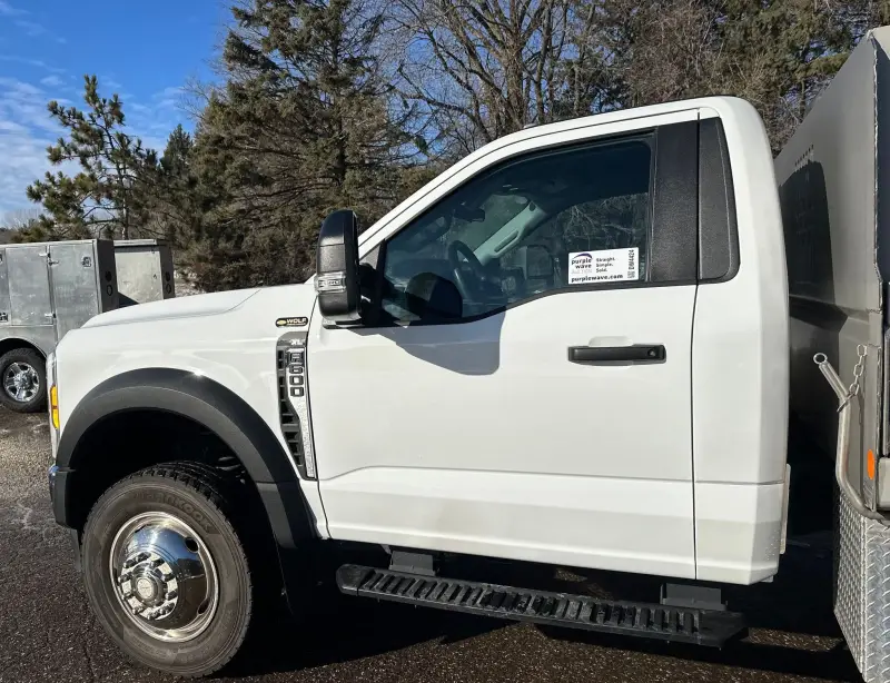 2023 Ford F600 photo 9