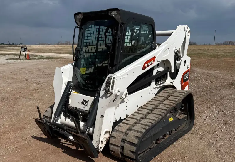 2024 Bobcat T740 photo 1