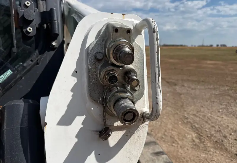 2024 Bobcat T740 photo 9