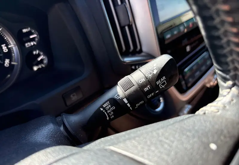 2016 Toyota Land Cruiser photo 46