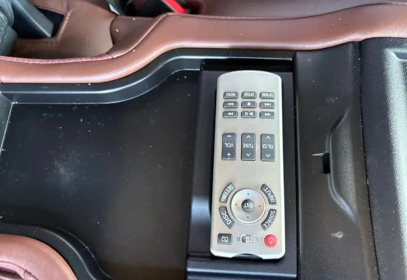 2016 Toyota Land Cruiser photo 85