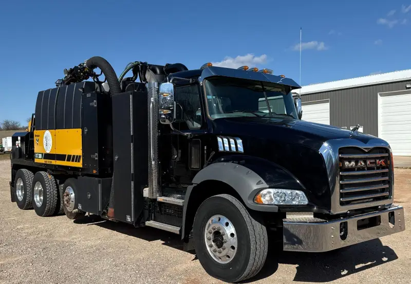 2023 Mack Granite photo 3