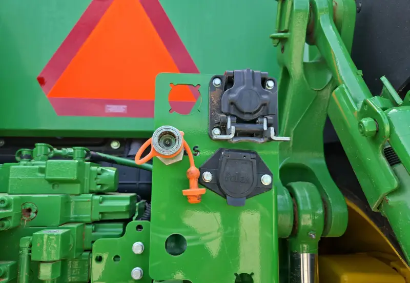 2021 John Deere 8R340 photo 25