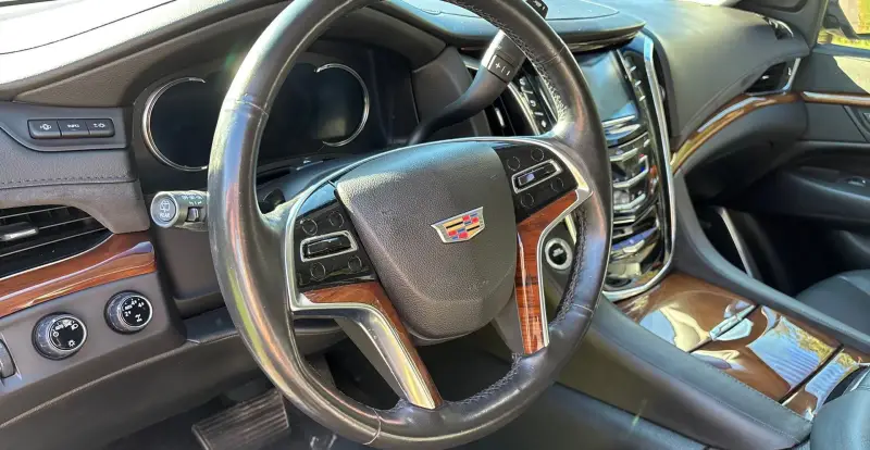 2016 Cadillac Escalade photo 51