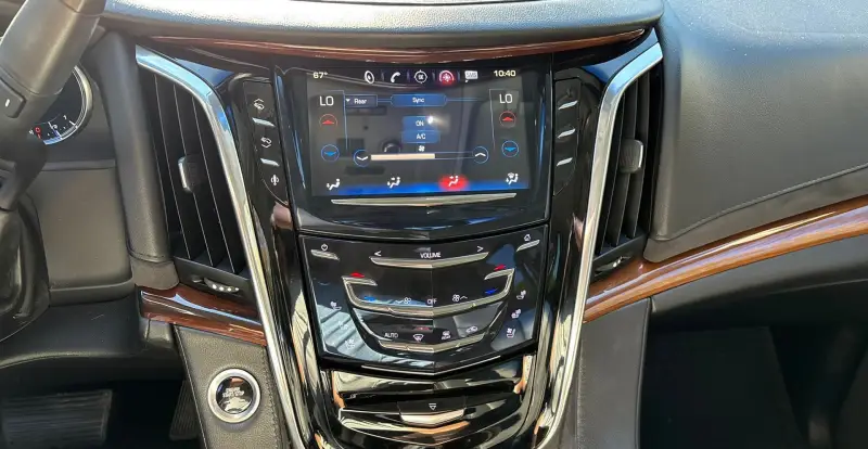 2016 Cadillac Escalade photo 60