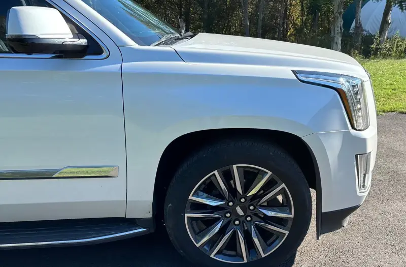2016 Cadillac Escalade photo 21