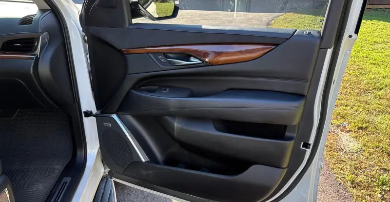 2016 Cadillac Escalade photo 67