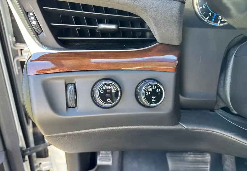 2016 Cadillac Escalade photo 105