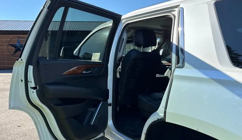 2016 Cadillac Escalade photo 94