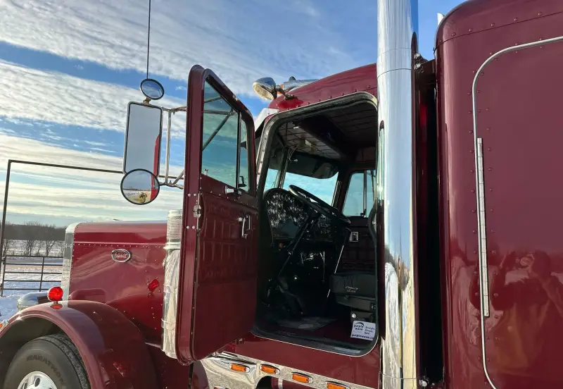 1987 Peterbilt 359 photo 35