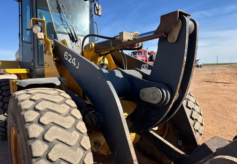 2007 John Deere 624J photo 25
