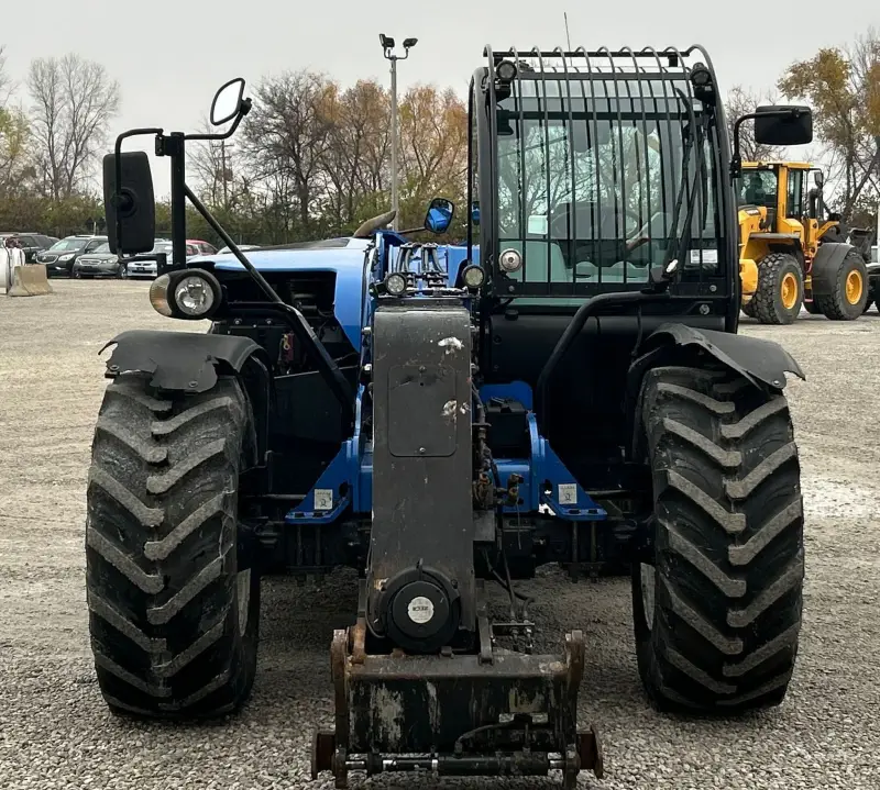 2021 New Holland LM7.42 photo 2