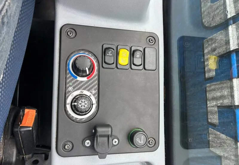 2021 New Holland LM7.42 photo 51