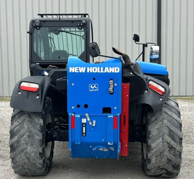 2021 New Holland LM7.42 photo 6