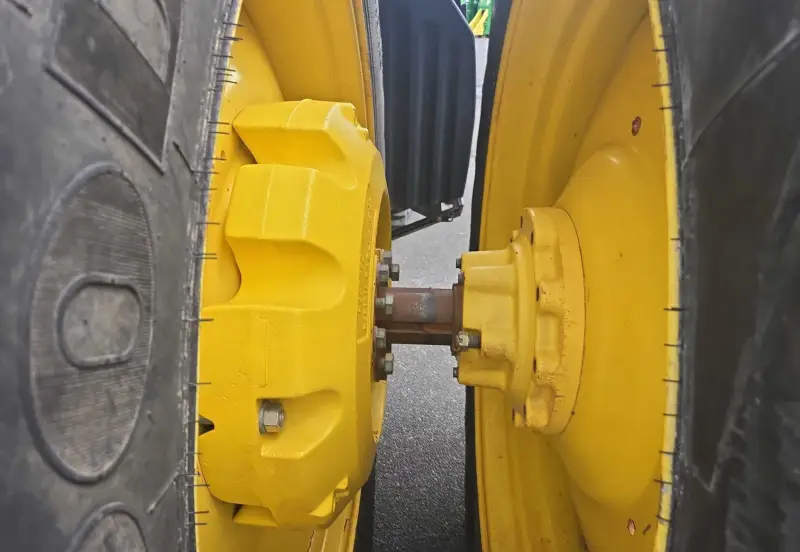2012 John Deere 7230R photo 76