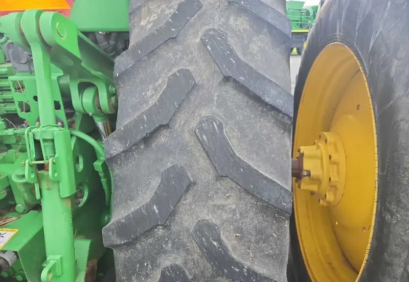 2012 John Deere 7230R photo 75