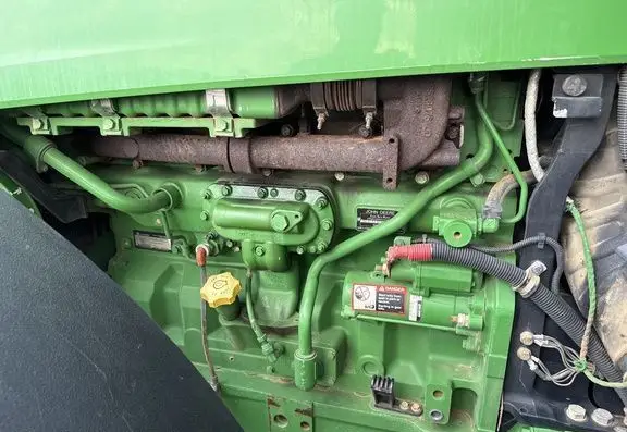 2012 John Deere 7230R photo 11