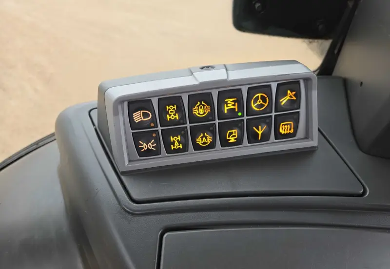 2012 Challenger MT655D photo 44