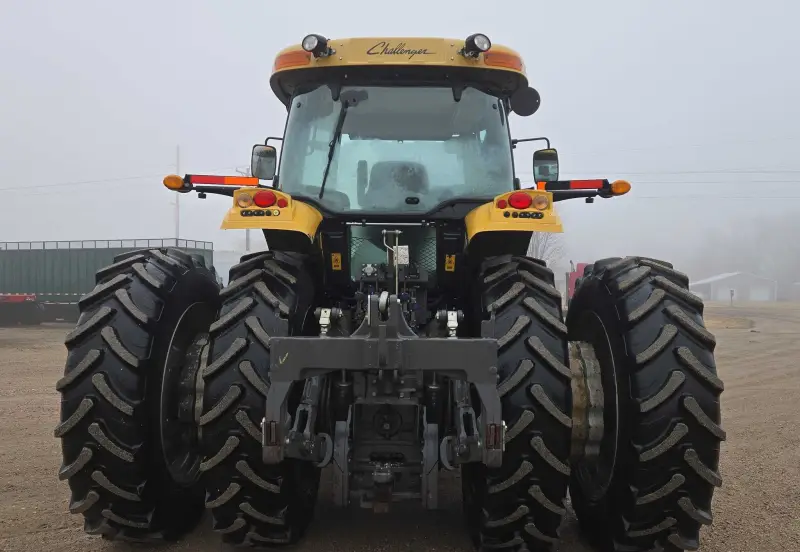 2012 Challenger MT655D photo 6