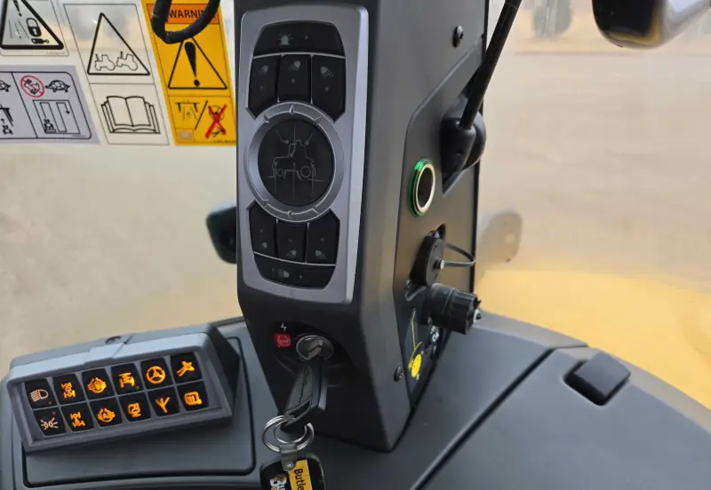 2012 Challenger MT655D photo 45