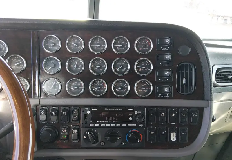 2022 Peterbilt 389 photo 66