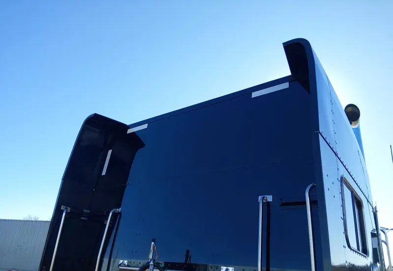 2022 Peterbilt 389 photo 24