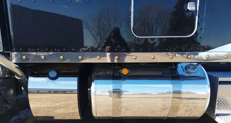 2022 Peterbilt 389 photo 12