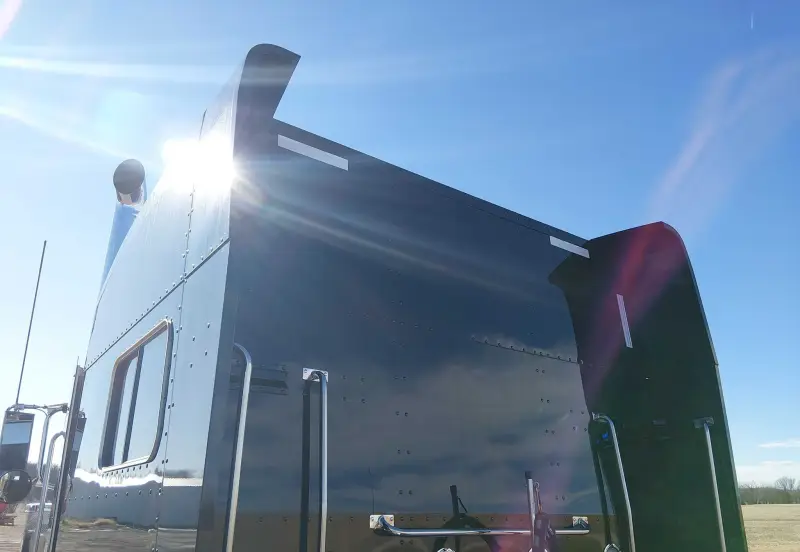 2022 Peterbilt 389 photo 13